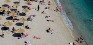 Αιτωλοακαρνανία: Αυτές είναι οι οργανωμένες παραλίες που ανοίγουν το Σάββατο – Οι κανόνες που ισχύουν για τους λουόμενους