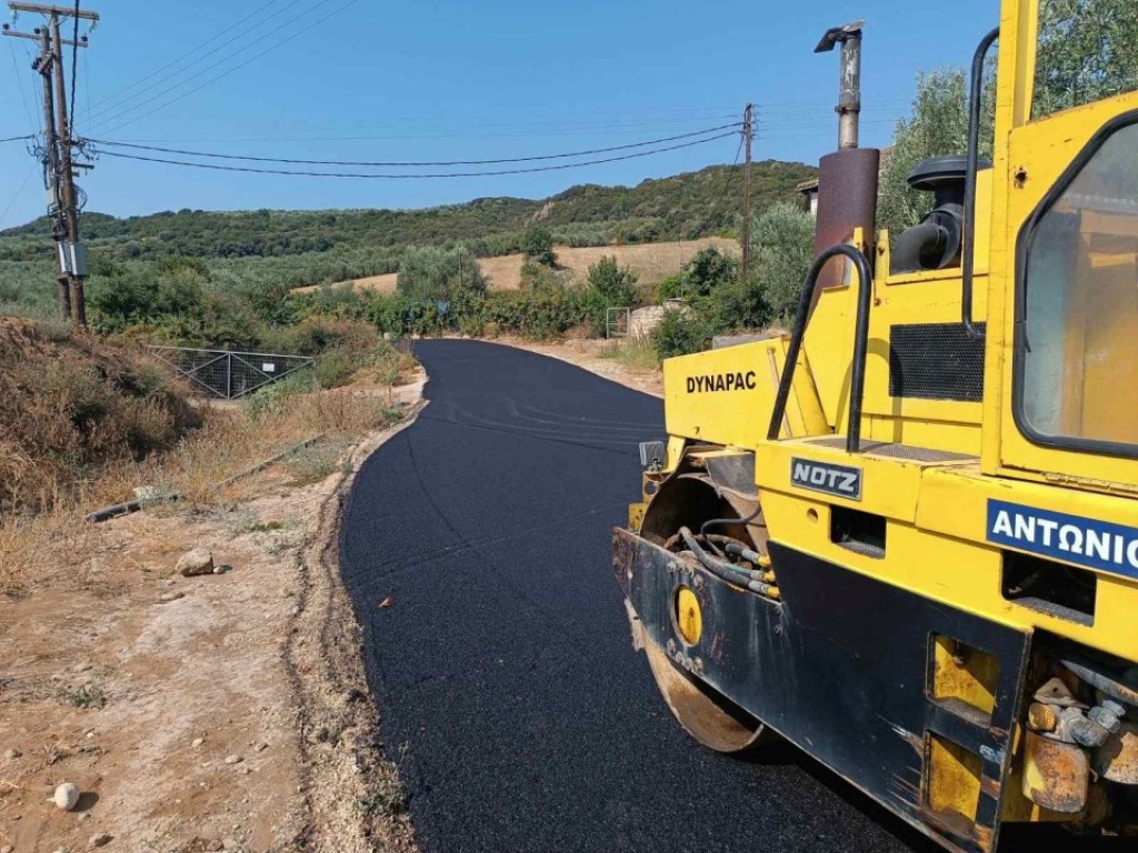 Σε πλήρη εξέλιξη το πρόγραμμα αγροτικής οδοποιίας του Δήμου Ιερής Πόλης Μεσολογγίου