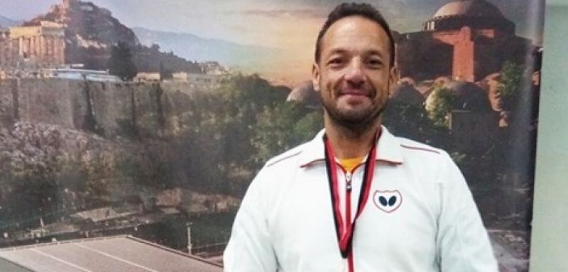 Χάλκινο σε τουρνουά ping pong για τον αιμοκαθαιρόμενο αθλητή από το Αγρίνιο Μάριο Μαρκόπουλο