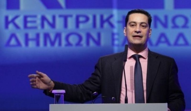 Παπαναστασίου: Τα έργα ανήκουν στους χρήστες τους [video]