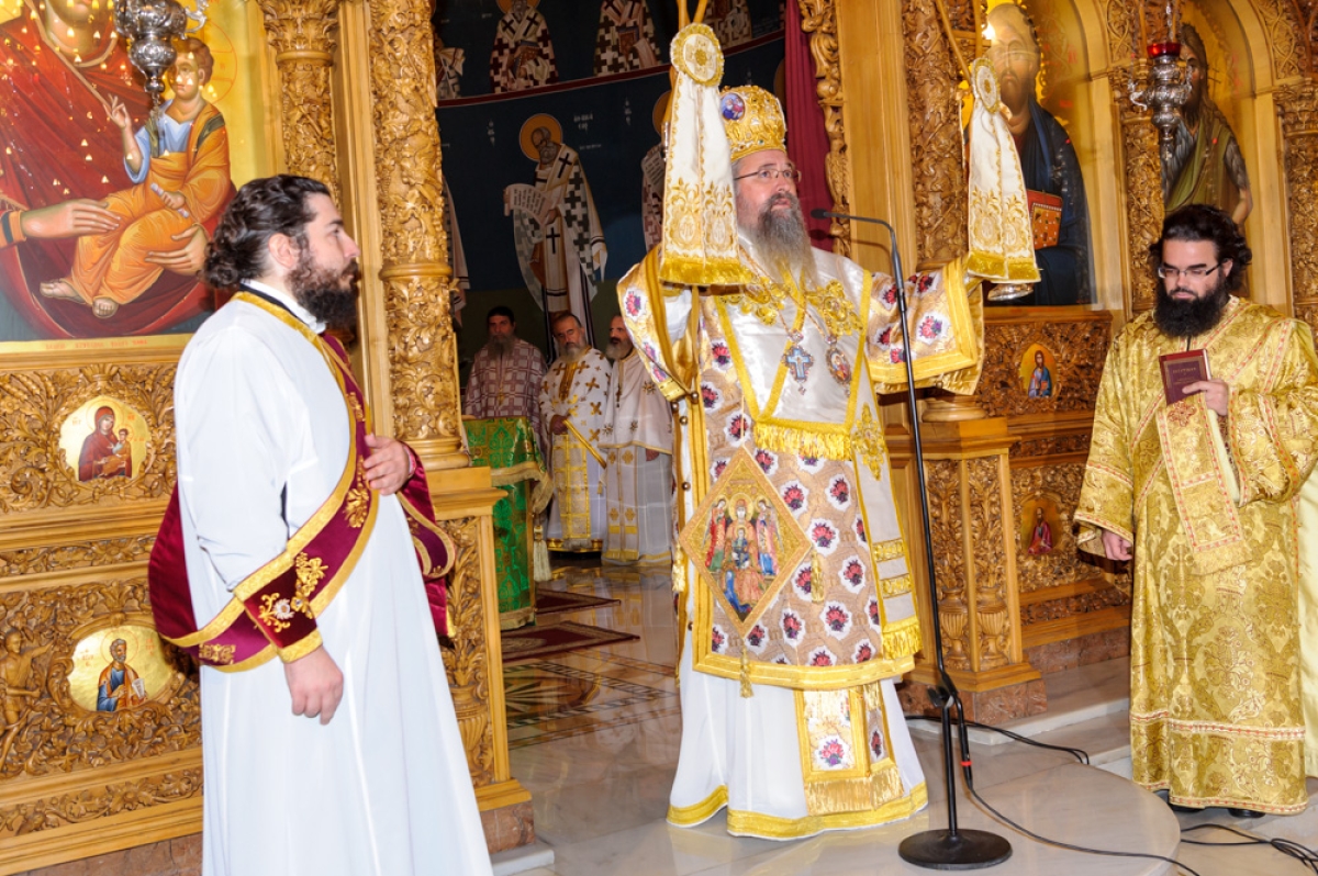 Χειροτονία  νέου  Πρεσβυτέρου στο Αγρίνιο