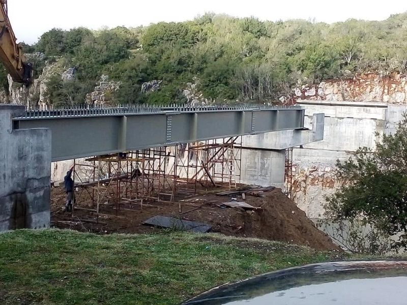 Προχωρά η κατασκευή της νέας γέφυρας της Τέμπλας