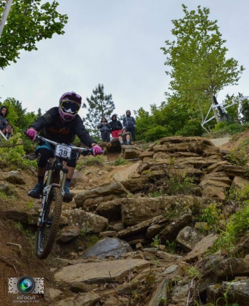 3ος αγώνας πανελληνίου κυπέλλου downhill με συμμετοχές από Αγρίνιο και Θέρμο( video )