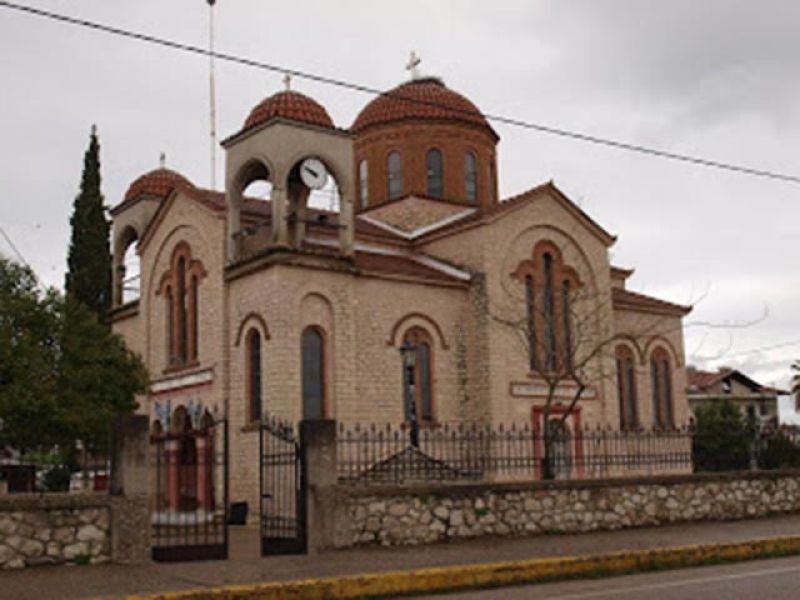 Πανηγυρίζει ο Ιερός Ναός του Αγίου Παντελεήμονα στην Κυψέλη Αγρινίου (Τετ 26 - Πεμ 27/7/2017)