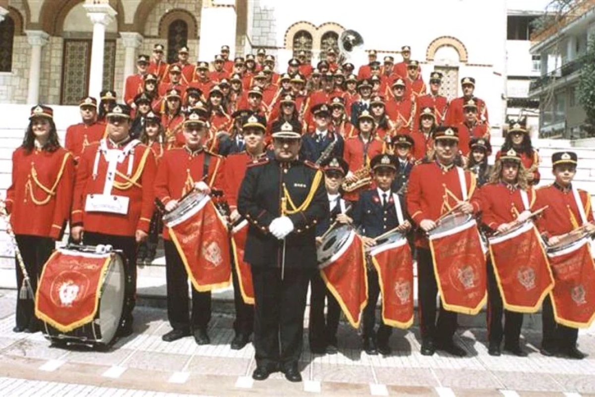 Ο Μαέστρος Βασίλης Κονίδας παρουσιάζει την φιλαρμονική ορχήστρα του Δήμου Αγρινίου