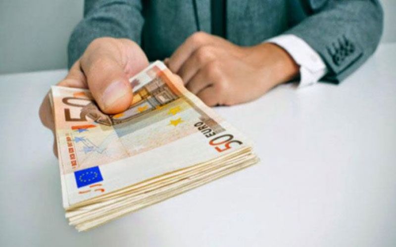 Τι γίνεται με το κοινωνικό μέρισμα; Ποιοι είναι οι δικαιούχοι και πότε θα δοθεί