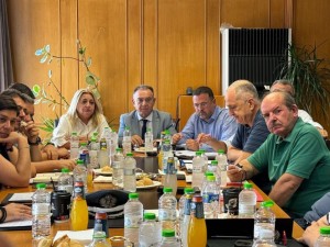 Άμεσα μέτρα κατά της πανώλης αιγοπροβάτων στην Καλαμπάκα - Άμεση αντίδραση του ΥΠΑΑΤ– Σύσκεψη στα Τρίκαλα, υπό τους ΥφΑΑΤ Χρ. Κέλλα και ΓΓ Γ. Στρατάκο