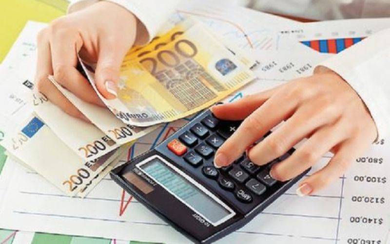 Ρύθμιση οφειλών: Τι προβλέπει το νέο σχέδιο για 120 δόσεις σε μισθωτούς και συνταξιούχους