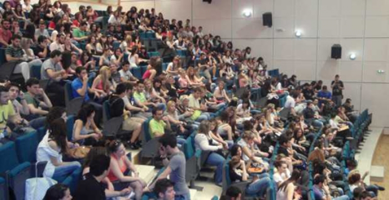 Αυτά είναι τα πιο δημοφιλή τμήματα σε ΑΕΙ και ΤΕΙ – Μάχη για τις «καλές σχολές» στις Πανελλαδικές