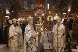 Ναύπακτος: 30η επέτειος χειροτονίας του Μητροπολίτη Ιερόθεου