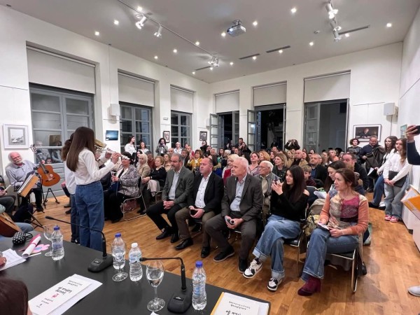 Μεσολόγγι: Με επιτυχία η παρουσίαση της ποιητικής συλλογής "Σε πτώση δοτική" του Αγρινιώτη Κωνσταντίνου Γεωργίου