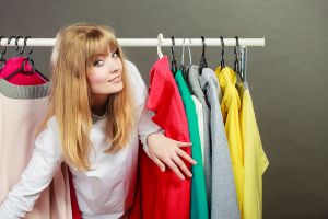 Αγοράσατε καινούρια ρούχα; Μην τα φορέσετε πριν τα πλύνετε!