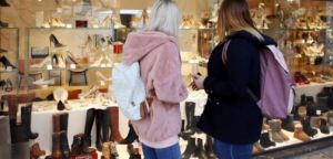 Αγρίνιο: Παρεμβάσεις σε εμπορικά καταστήματα που θα ανοίξουν αύριο από το Σωματείο Ιδιωτικών Υπαλλήλων