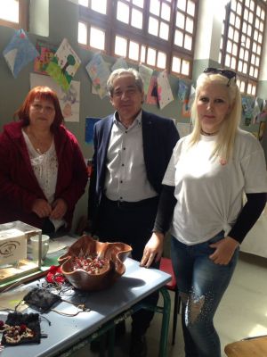 Επίσκεψη του Σταύρου Καμμένου στο bazaar της Φιλοζωικής Οργάνωσης Αγρινίου