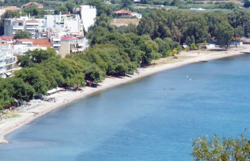 Τουριστικό καταφύγιο αντί πολυδάπανης μαρίνας στο Γρίμποβο