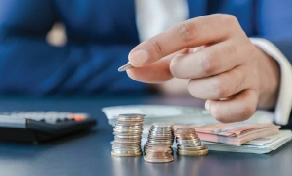 Μπαίνουν στον εξωδικαστικό και τα χρέη προς τους δήμους – Τα κριτήρια, οι προθεσμίες και οι εξαιρέσεις