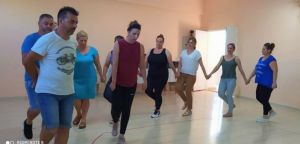 Καλύβια: Ολοκληρώθηκε η χρονιά για τα τμήματα παραδοσιακών χορών