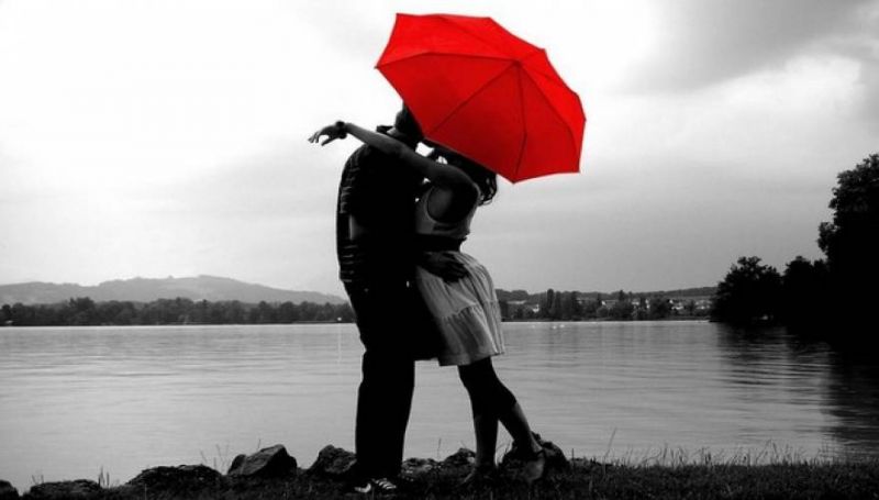 Περί... έρωτα: 8 λόγοι που κάνουν κάποιον υποσυνείδητα να σε ερωτευτεί