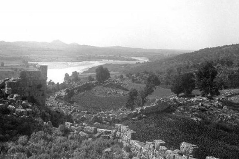 Το κάστρο της Παλιομάνινας πριν από 125 χρόνια