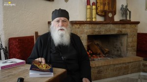 Προσοχή σε αυτούς που λένε ότι πίσω απ&#039; όλα είναι το 666 (Γέρων Νεκτάριος Μουλατσιώτης)