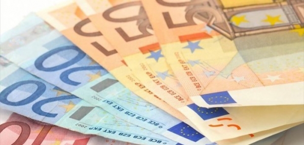 Επίδομα 400 ευρώ: Πότε μπαίνουν τα λεφτά, πώς θα κάνετε αίτηση στο gov.gr