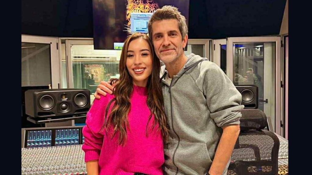 Φαίη Θεοχάρη &amp; Φοίβος ξανά μαζί με το νέο τραγούδι «Αυτή σου Αξίζει»