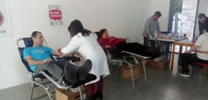 Μήνυμα ζωής: Εθελοντική αιμοδοσία στο Αγρίνιο από το φεστιβάλ «Photopolis»
