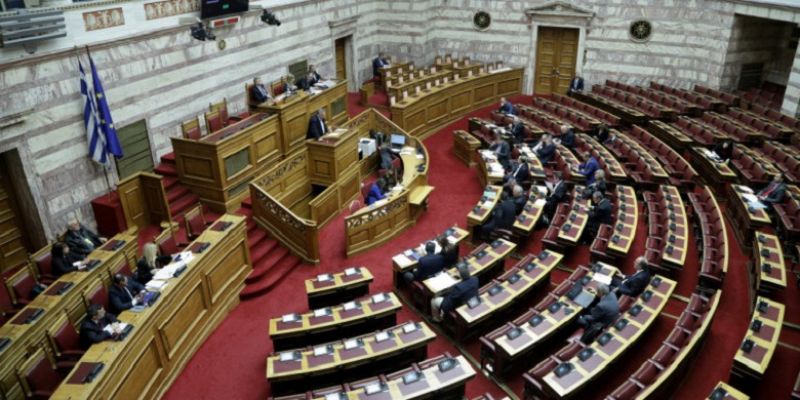 Βουλή: Δεκτό το νομοσχέδιο για παράταση προθεσμίας της ρύθμισης α΄ κατοικίας και πρόσληψη 800 συνοριοφυλάκων