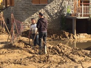 Συγκεντρώση ειδών πρώτης ανάγκης για τους πλημμυροπαθείς από το ΕΚΑ