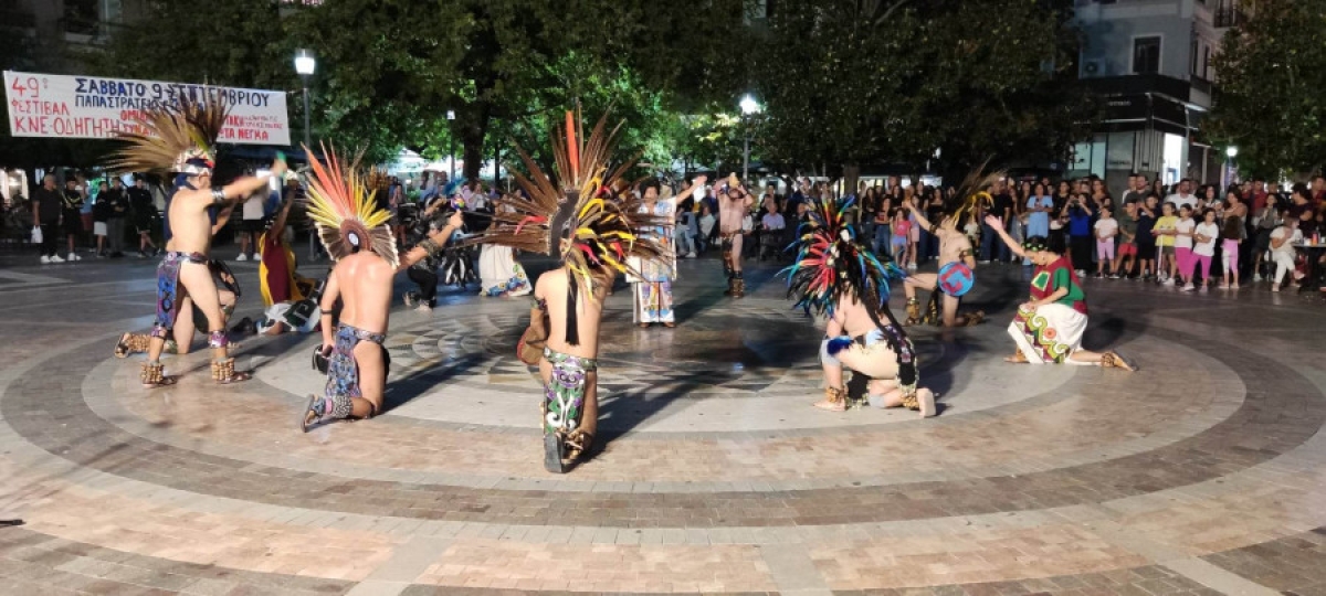 Σε μεξικανικούς ρυθμούς το Αγρίνιο – Μάγεψε το χορευτικό συγκρότημα “Relacao” (εικόνες – video)