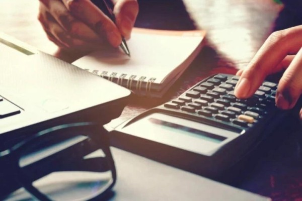 Εξωδικαστικός: Με 2 δικλείδες ασφαλείας η ρύθμιση χρεών της μεσαίας τάξης