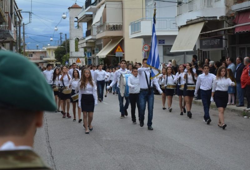 Οι παρελάσεις της 28ης Οκτωβρίου από ΟΛΗ την Αιτωλοακαρνανία! (photos)