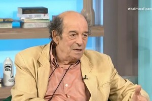 Μανούσος Μανουσάκης: Πέθανε ο σκηνοθέτης των τηλεοπτικών επιτυχιών