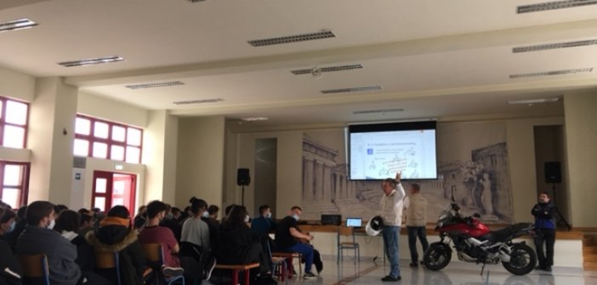 Οι μαθητές της Αιτωλοακαρνανίας μαθαίνουν οδηγική συμπεριφορά από το Ινστιτούτο Μοτοσυκλέτας «Μοτοθέσις»