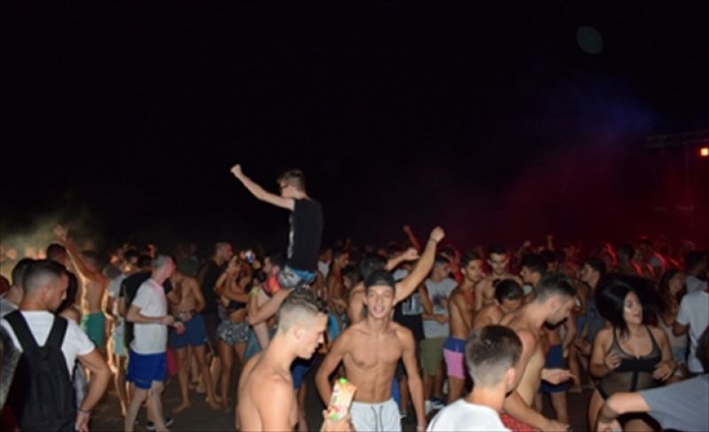 Μεγάλη συμμετοχή στο Limnopoula Beach Party (φωτο)