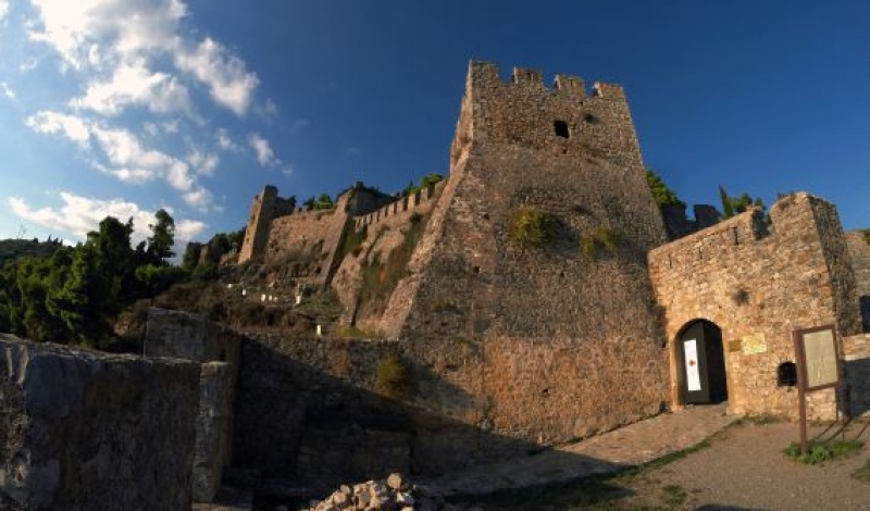 Το κάστρο της Ναυπάκτου και οι «ανακαινίσεις» του 1884 – Μια ενδιαφέρουσα πρόταση