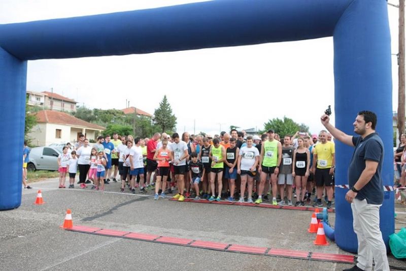 Πετυχημένος ο 24ος λαϊκός αγώνας δρόμου Νεάπολης Αγρινίου (φωτό)