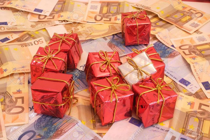 Δώρο Χριστουγέννων: Online υπολογισμός – Πόσα χρήματα δικαιούστε
