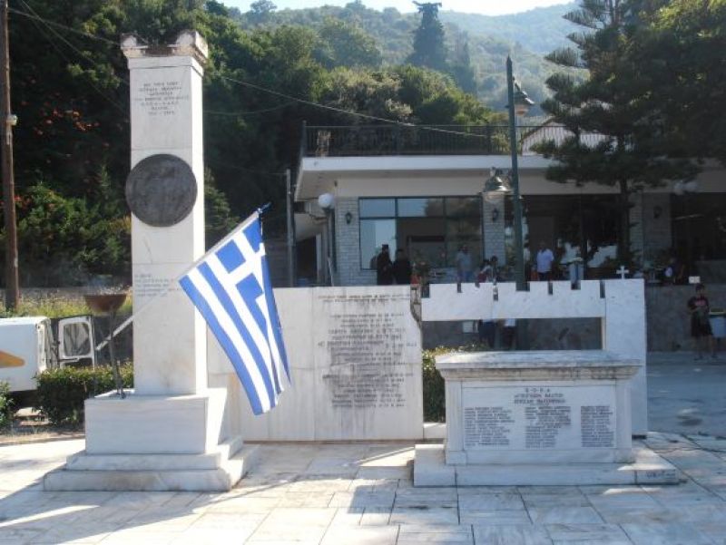 Eτήσιο μνημόσυνο για τα 73 χρόνια από τη μάχη του Μακρυνόρους