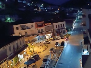 Αμφιλοχία: Φωταγωγήθηκε το έργο του Open Mall στην πόλη