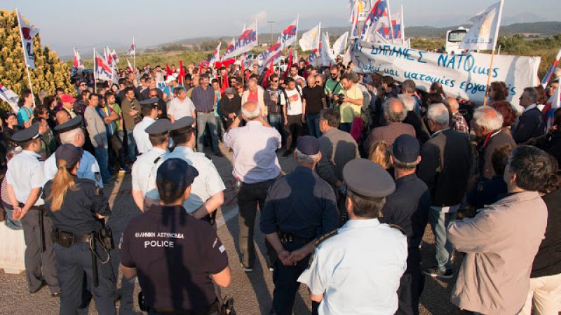 Πραγματοποιήθηκε η πορεία ειρήνης στη βάση του Ακτίου (video-φωτο)