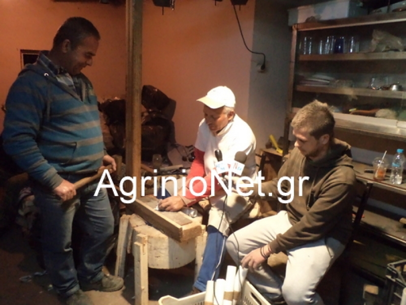 Αποκλειστικό :Πως κατασκευάζονται τα χαλκούνια στο Αγρίνιο VIDEO
