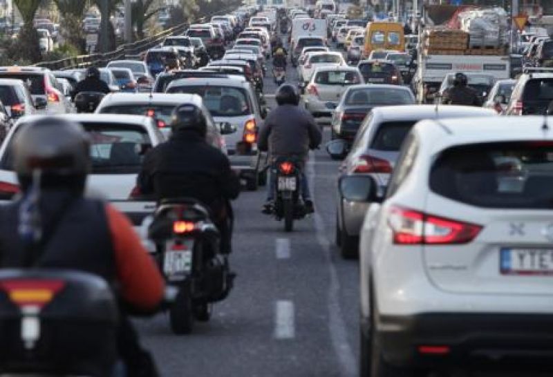 Έρχονται αλλαγές στα διπλώματα οδήγησης – Τι θα ισχύει με τα παράβολα και τους ηλικιωμένους