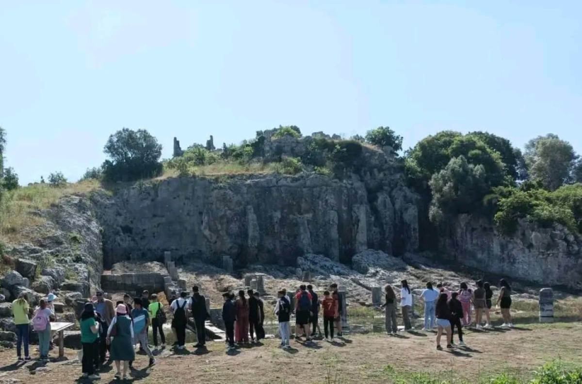 Ξενάγηση του Γυμνασίου Νεοχωρίου στο Νεώριο Οινιαδών