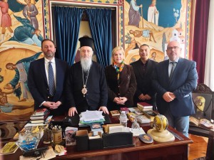 Έμπρακτη στήριξη και μήνυμα αλληλεγγύης από την Αντιπεριφέρεια Κοινωνικής Πολιτικής και Οικογένειας σε συνεργασία με τις Ιερές Μητροπόλεις