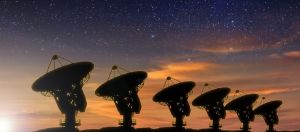Σε κατάσταση συναγερμού τέθηκαν οι διαστημικές υπηρεσίες για σήματα με «περίεργη προέλευση» από το διάστημα