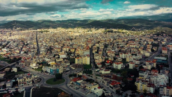 Η αναλυτική καταγραφή Περιφερειών, Δήμων και Δημοτικών Κοινοτήτων με βάση την τελευταία απογραφή