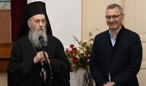 Τιμητικὴ ἐκδήλωση μαθητῶν γιὰ τὸν Μητροπολίτη Ναυπάκτου