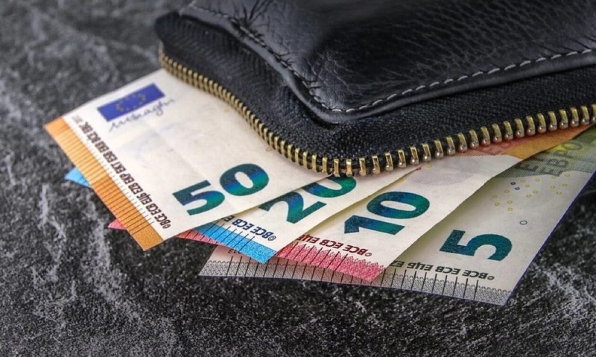 Έκτακτο επίδομα: Ποιοι θα πάρουν «δώρο Πάσχα» έως 300 ευρώ