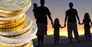 Οικογενειακά επιδόματα: Ποιοι θα πληρωθούν εντός Ιουλίου και ποιοι αργότερα